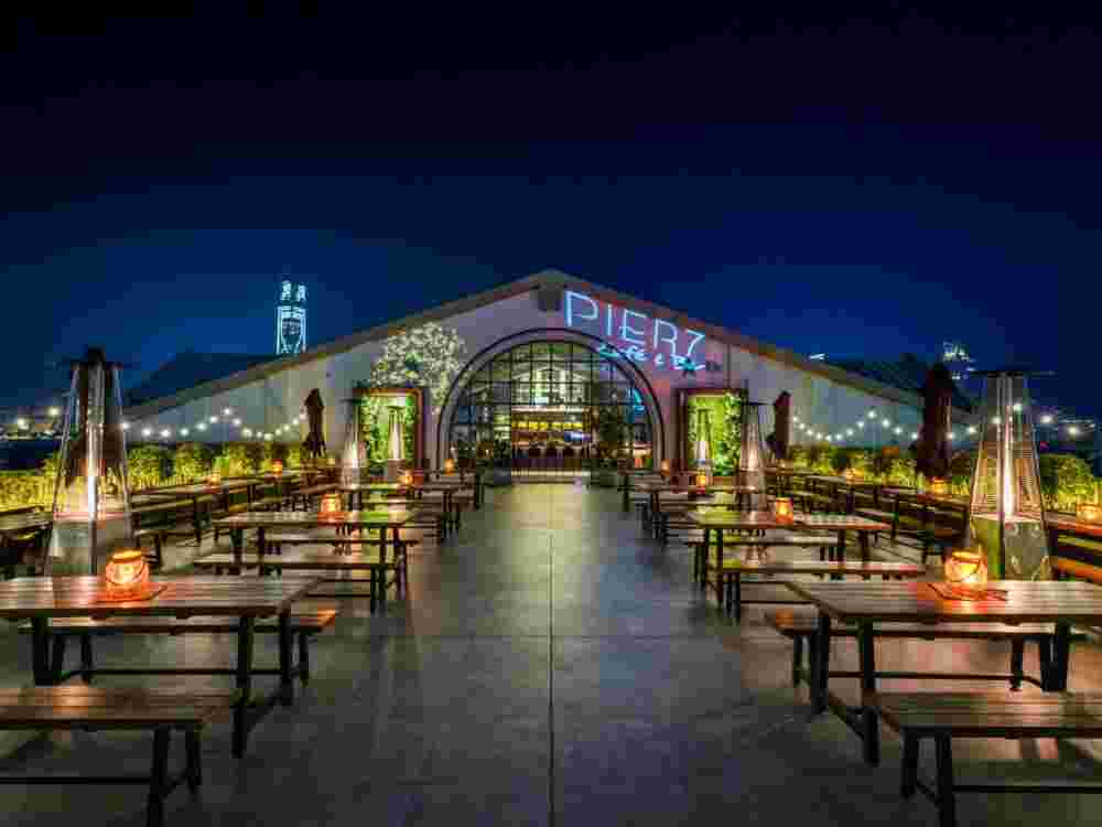 , Pier 7 Café & Bar